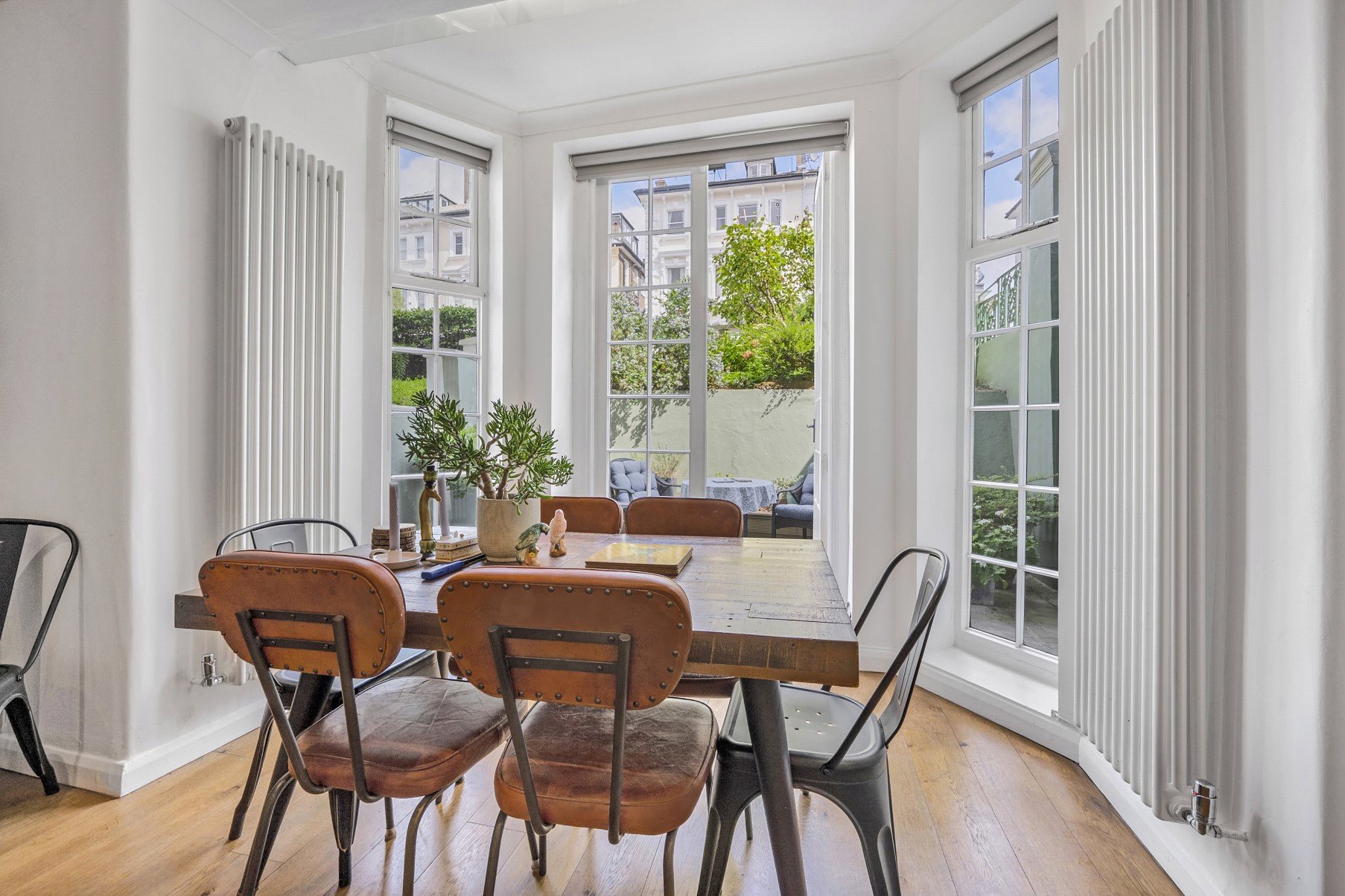 2 bedroom flat for sale 0