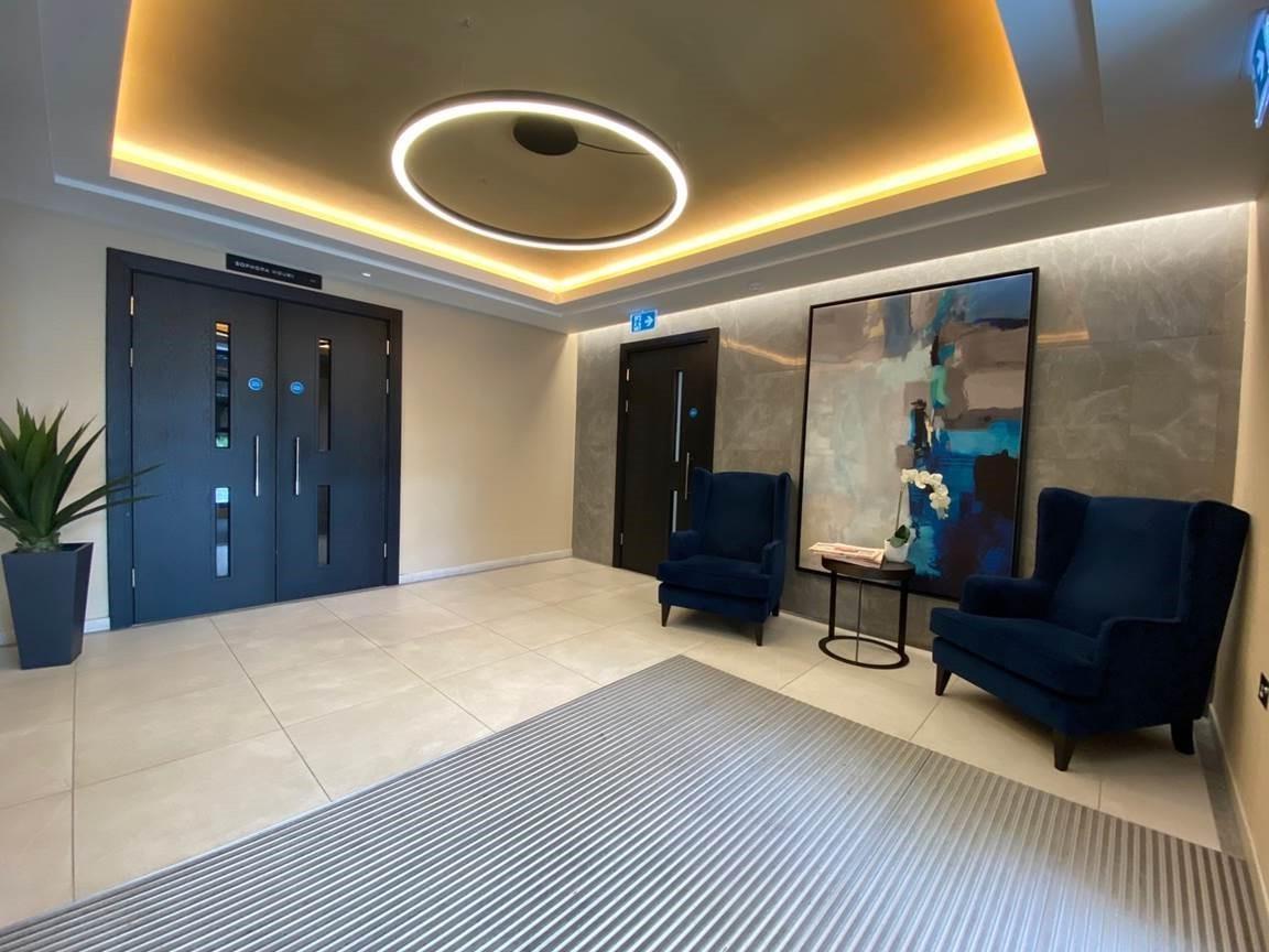 2 bedroom flat for sale 0