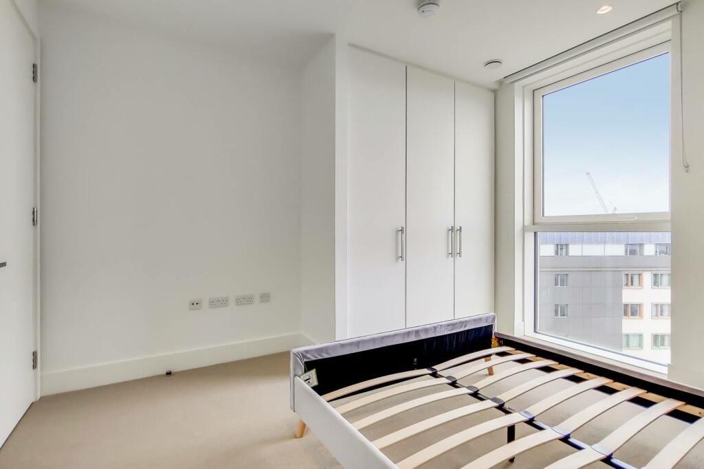 36 Tredegar Square, London photo 3