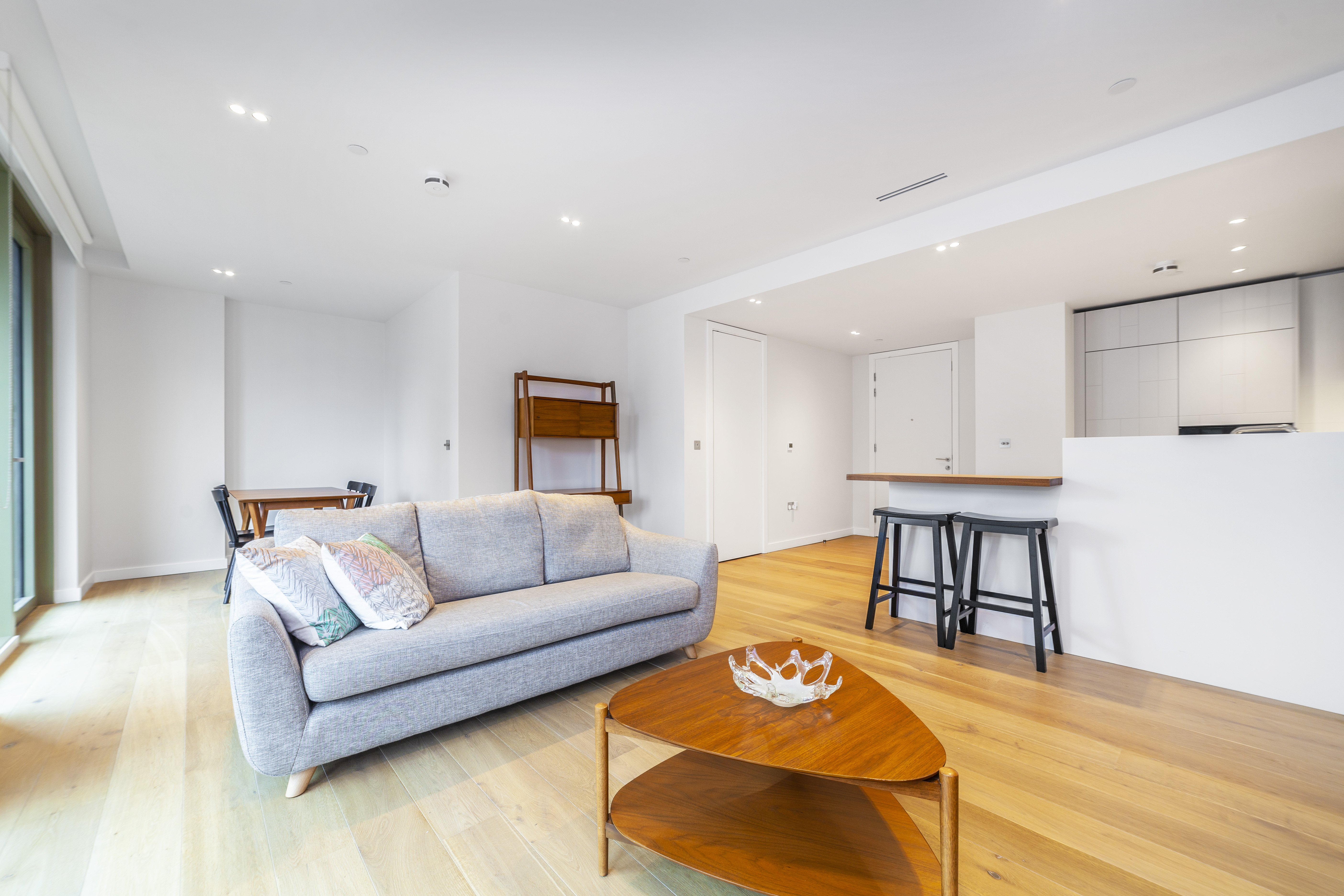 2 bedroom flat for sale 0