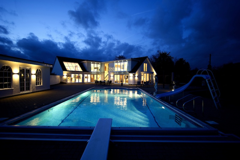 Photos of Temple Gardens, StainesUponThames TW18 60945103