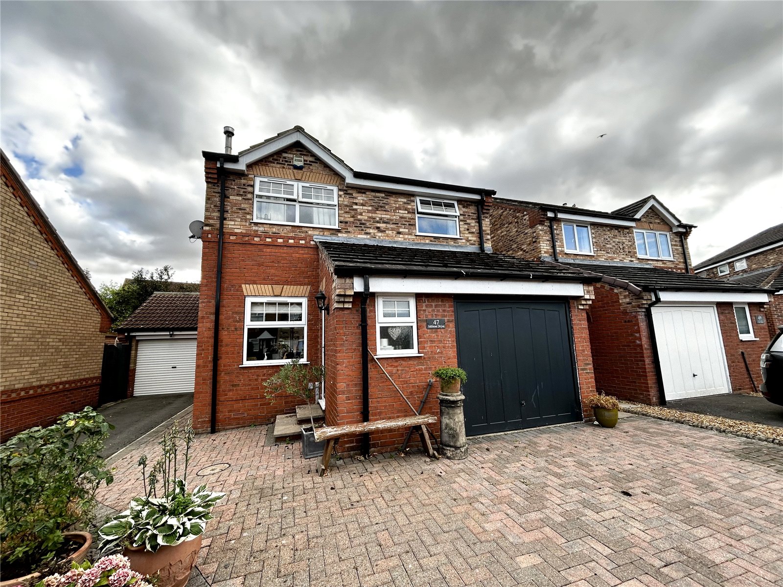 47, Iddison Drive, North Yorkshire photo 2