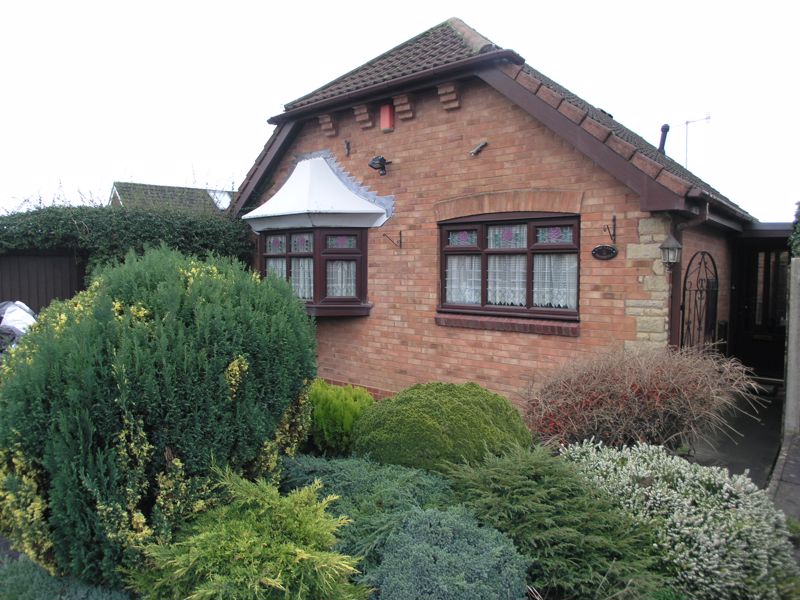 Photos of Higgs Field Crescent, Cradley Heath B64 60492010