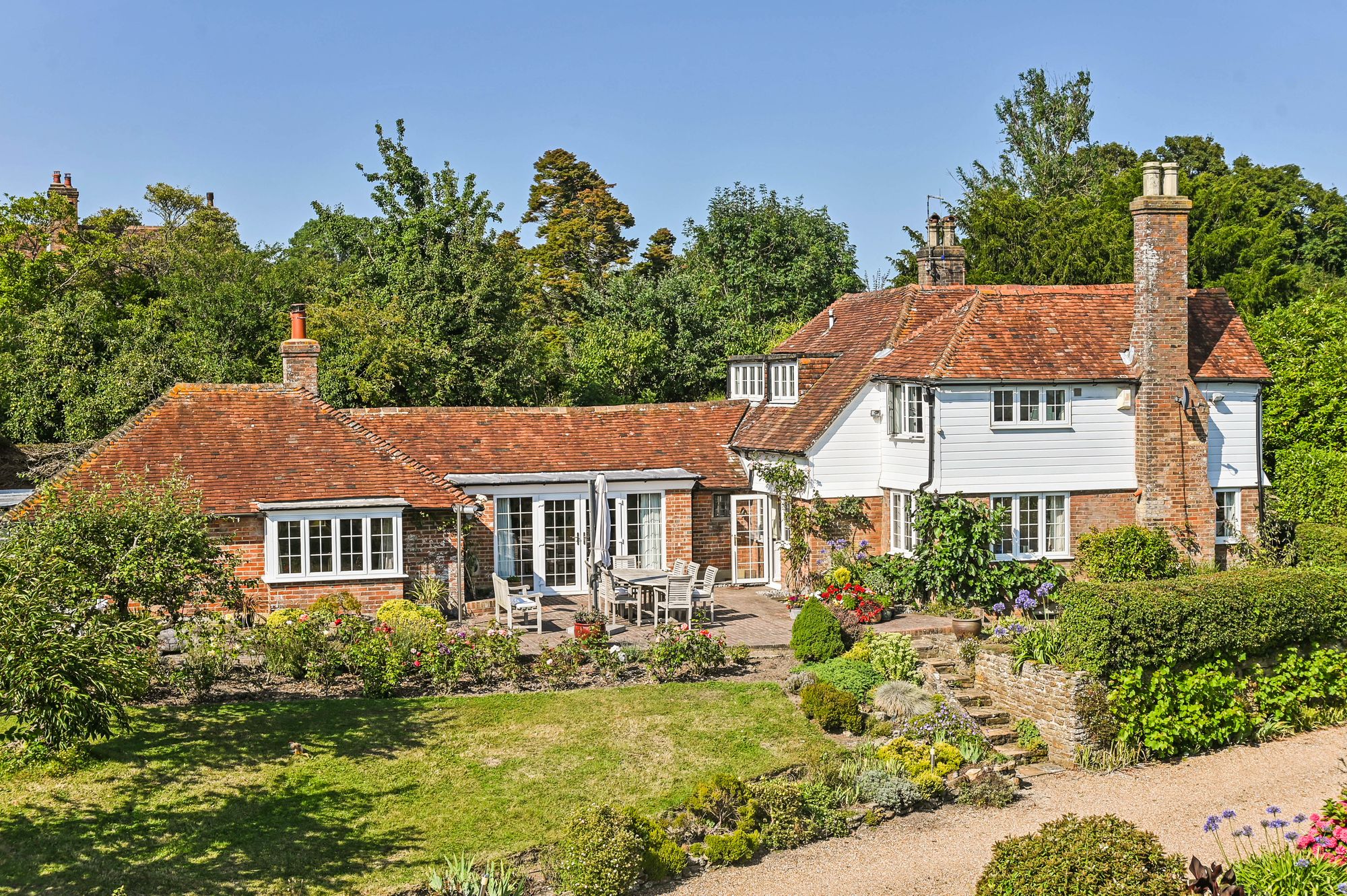 4 bedroom detached house for sale 0