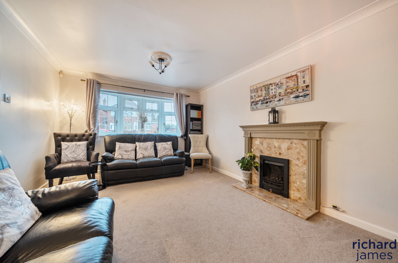 38A, Church Walk South, Swindon photo 4