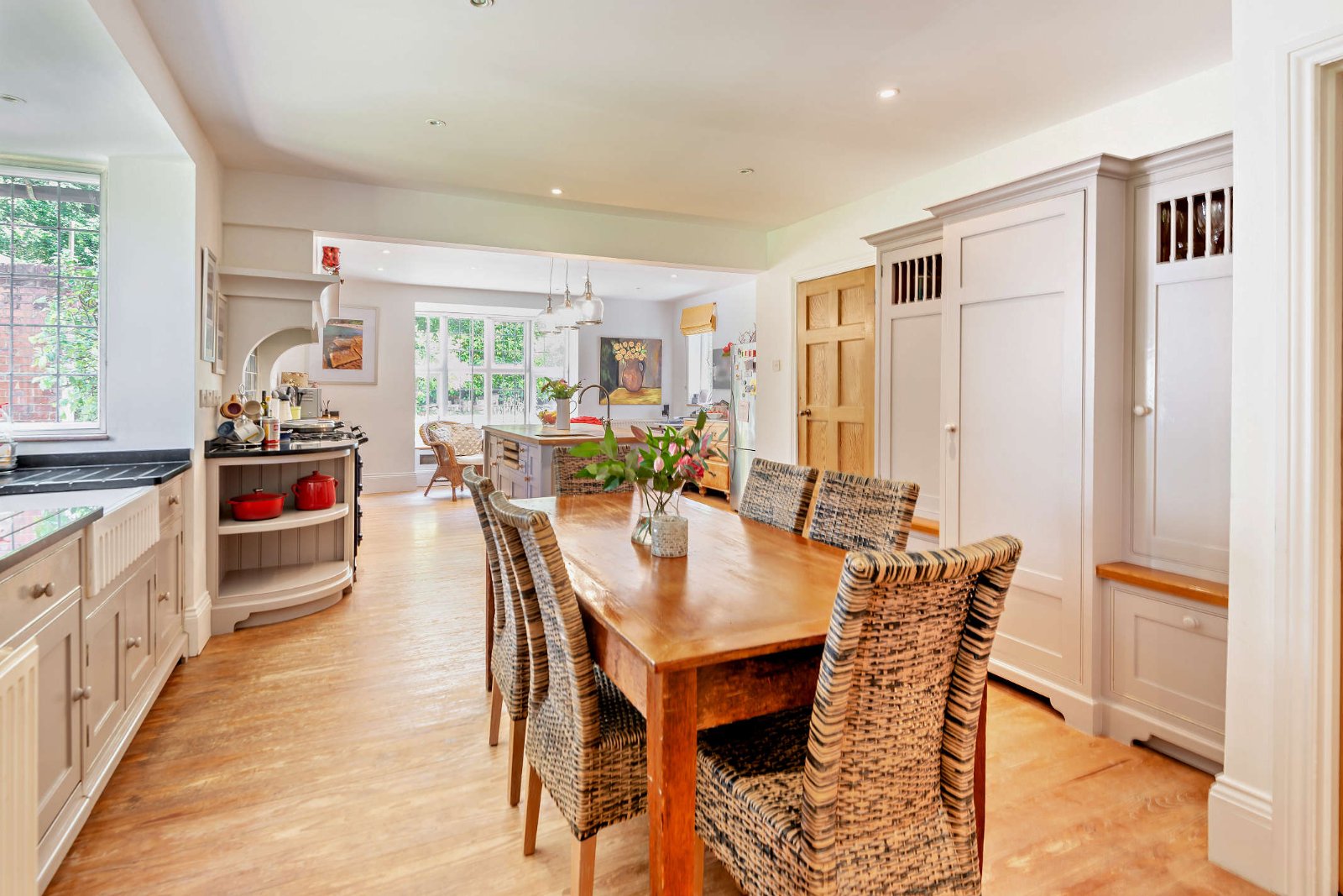 5 bedroom detached house for sale 0