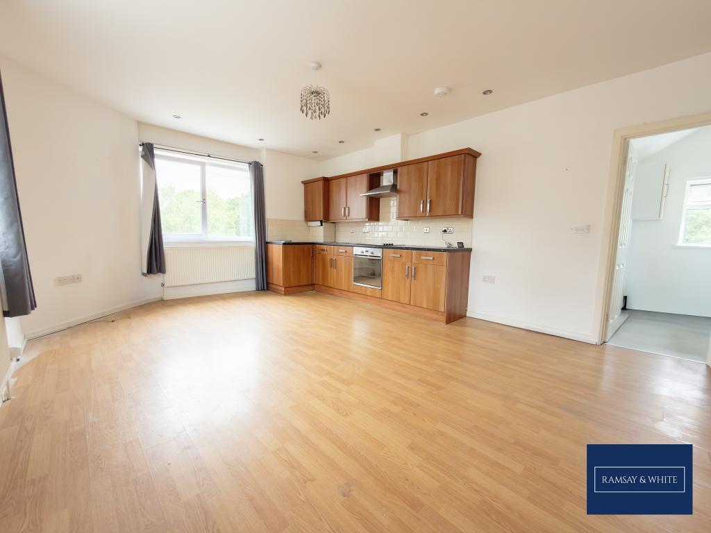 94a, High Street, Glynneath photo 5