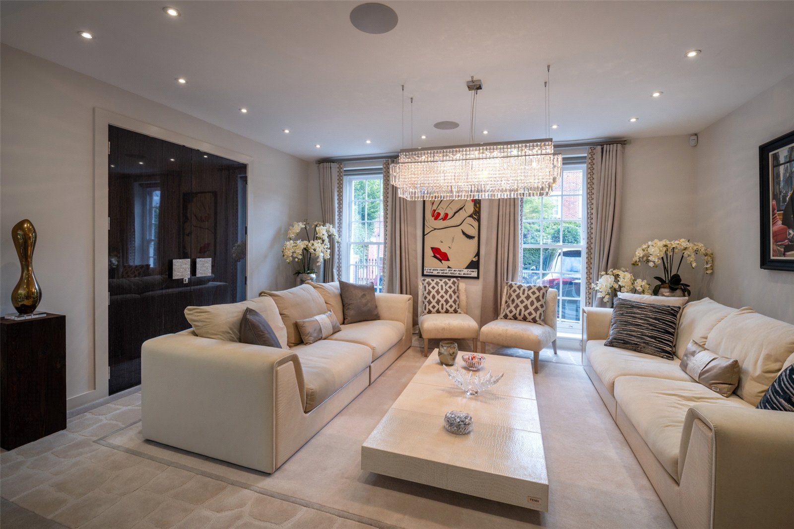 5 bedroom detached house for sale 0