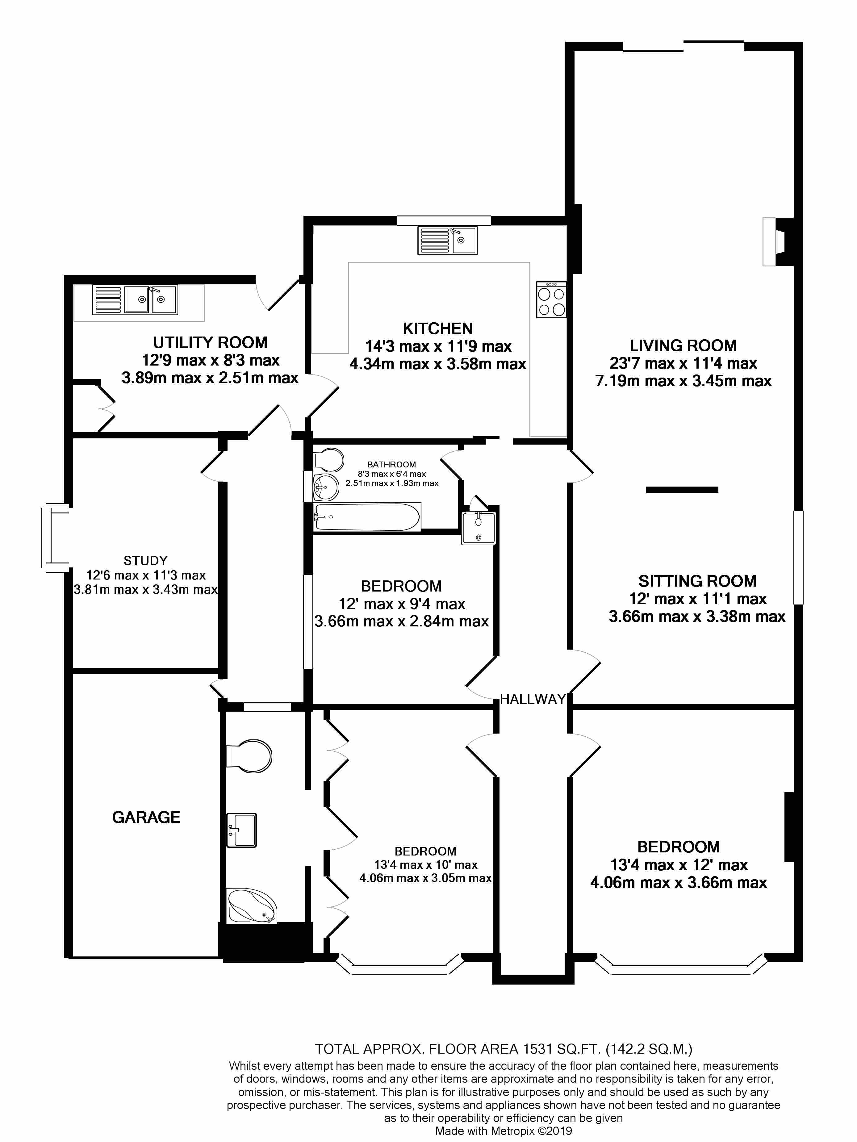 3 Bedrooms Detached bungalow for sale in Bourne Way, Addlestone, Surrey KT15