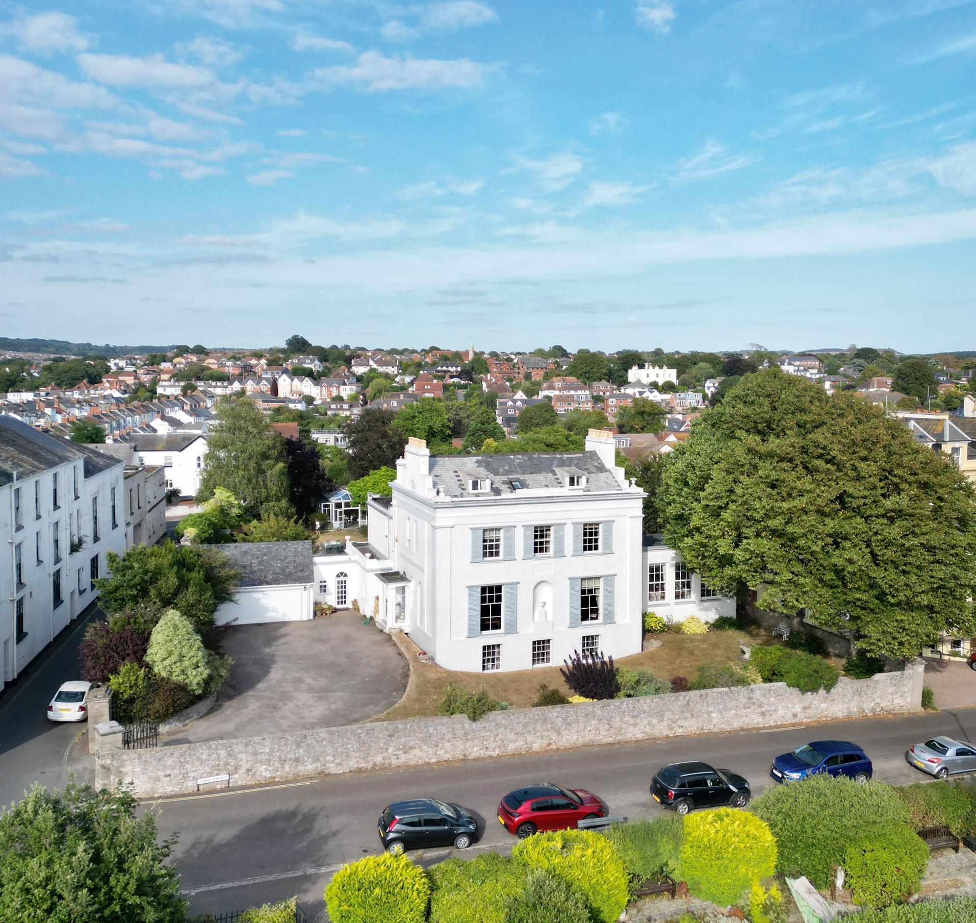 1, Louisa Terrace, Exmouth photo 2
