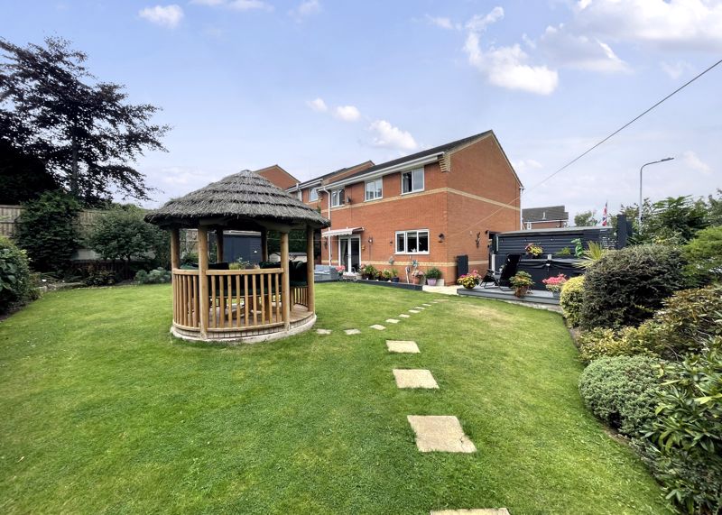 34, Oakfield Grove, Biddulph photo 4