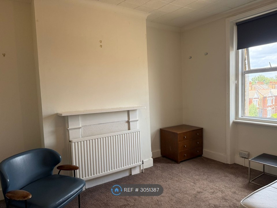 Churchfield Road, London photo 5