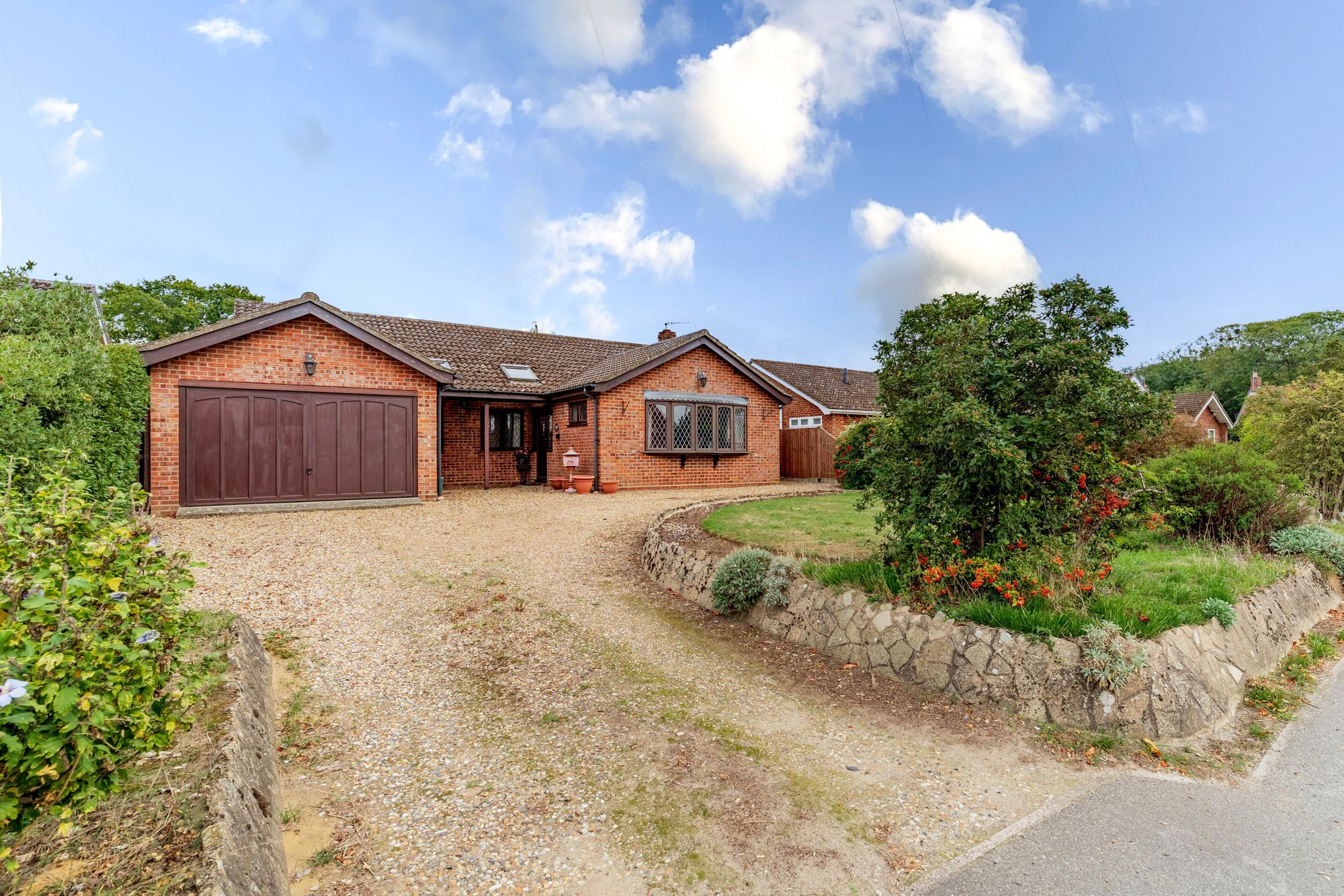 3 bed detached house for sale