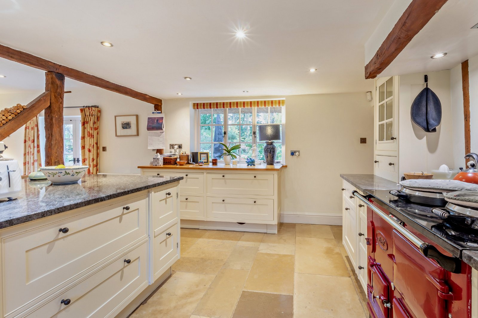 4 bedroom detached house for sale 0