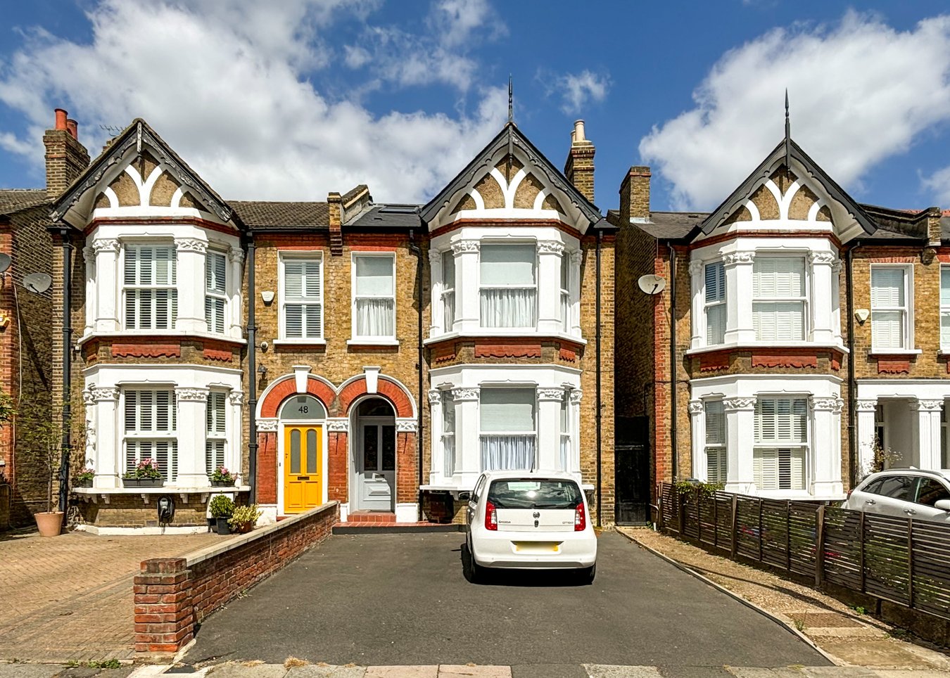 5 bedroom semi-detached house for sale 0