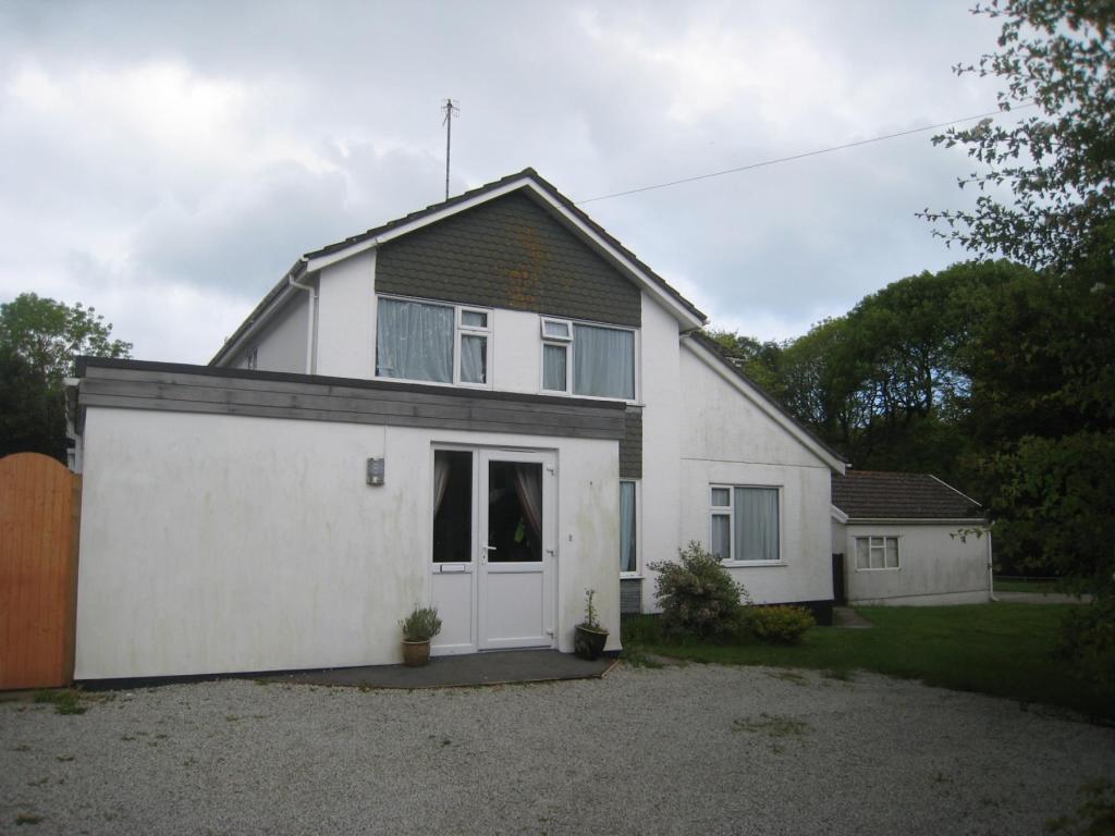 free-property-report-the-vicarage-cox-hill-cocks-perranporth-tr6