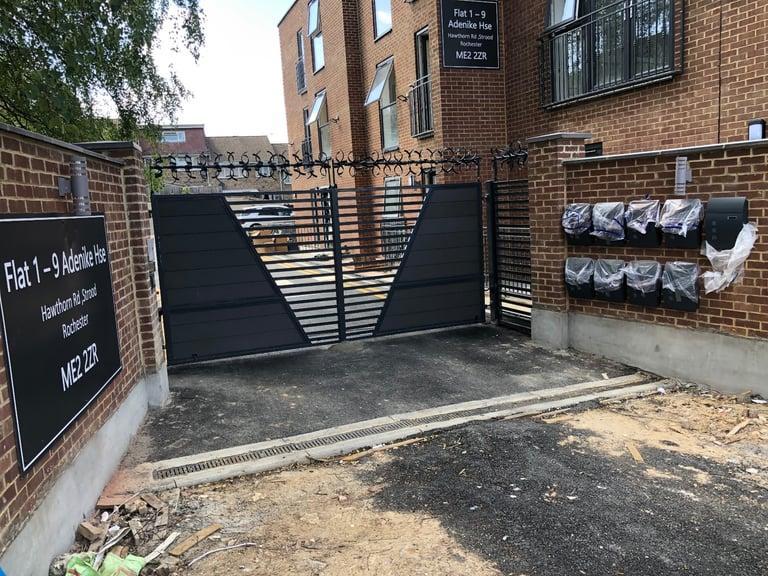 2 bedroom flat for sale 0