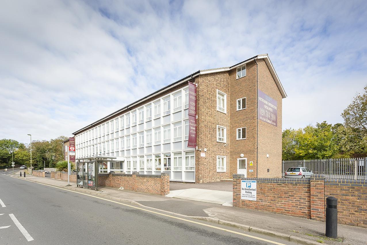 Flat 30,122, Bunns Lane, Mill HIll photo 5