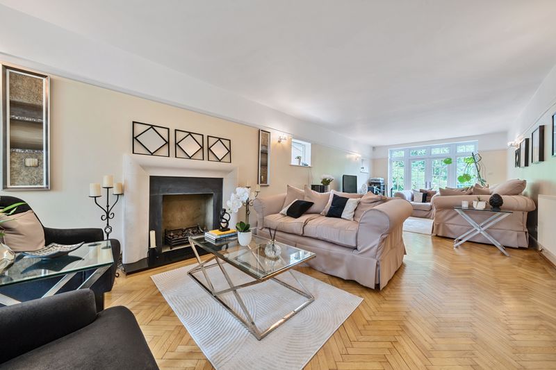 Photos of Great Woodcote Park, Purley CR8 67525149 PrimeLocation