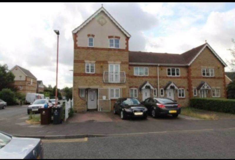 Free property report 14 Stern Close, Barking, IG11 0XW Chimnie