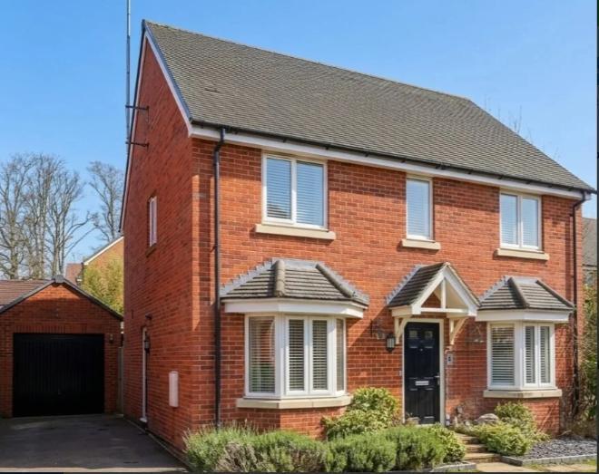 1 Little Chalfont, Buckinghamshire photo 3