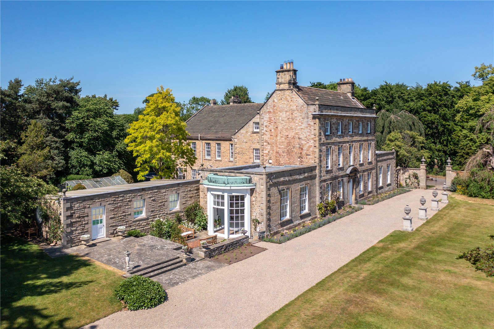 10 bedroom detached house for sale 0