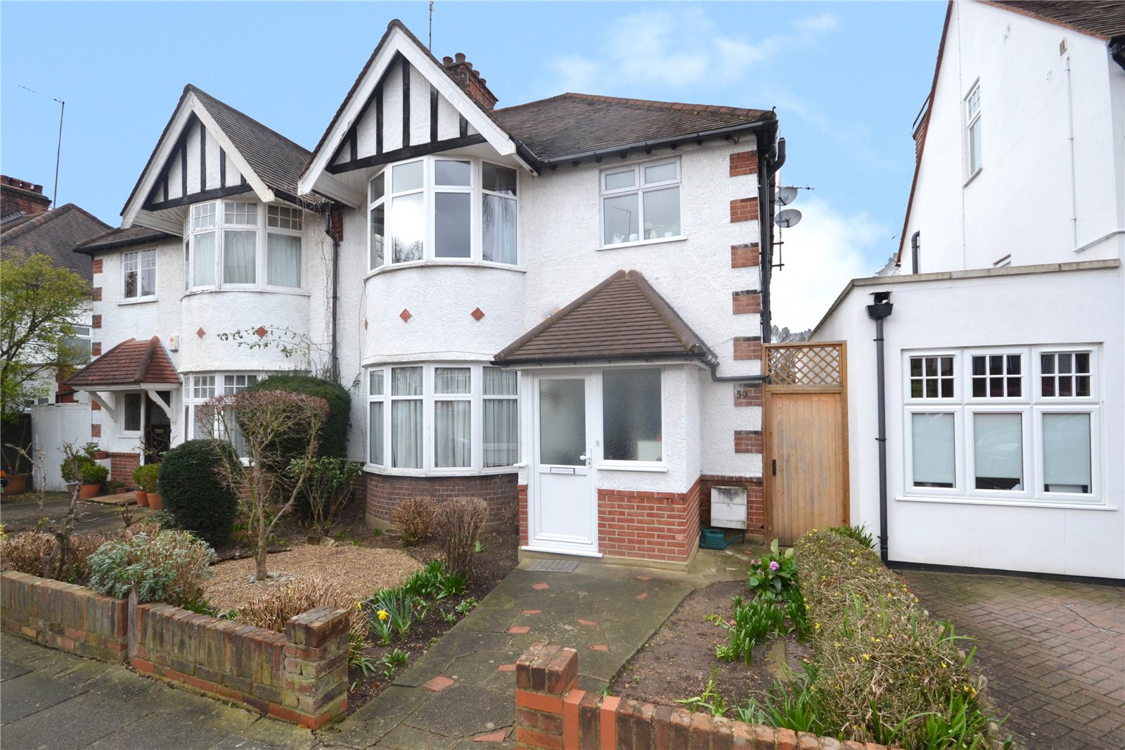 Free property report 39 Lyndhurst Gardens, Finchley, London, N3 1TA