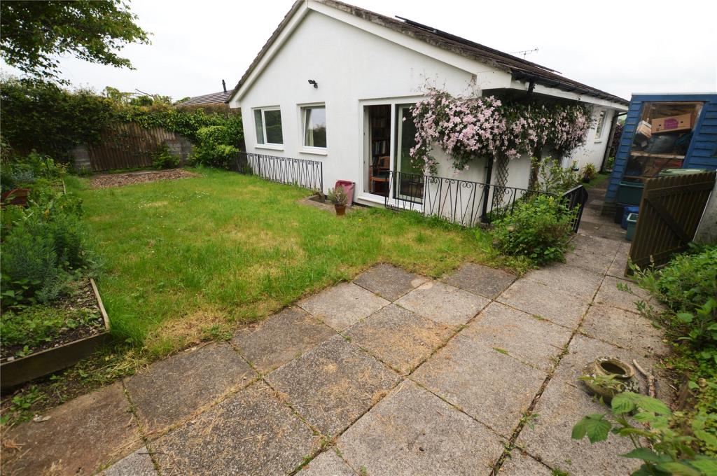 Free property report 28 Oaklands Park, Buckfastleigh, TQ11 0BW Chimnie