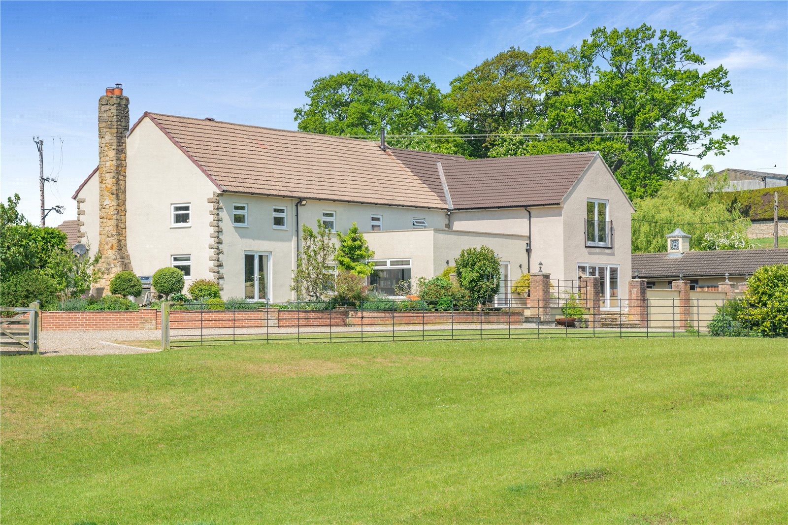 6 bedroom equestrian property for sale 0