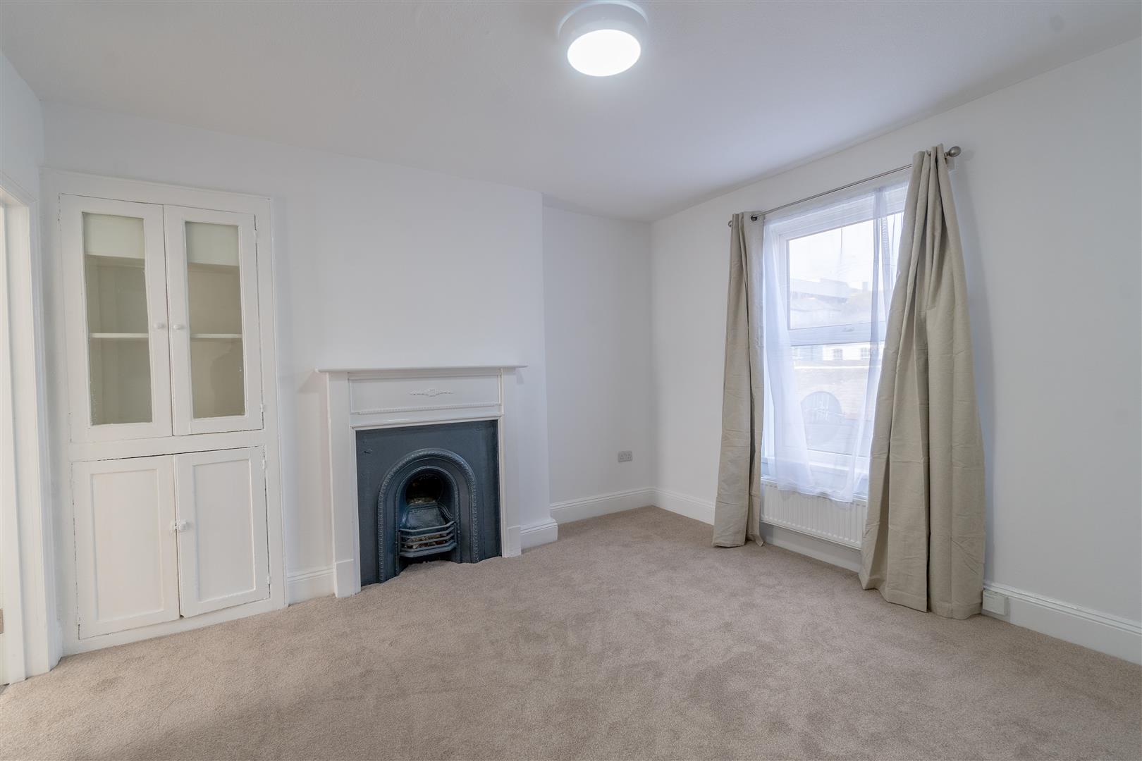 Flat 2, 52A, Notte Street, Plymouth photo 4