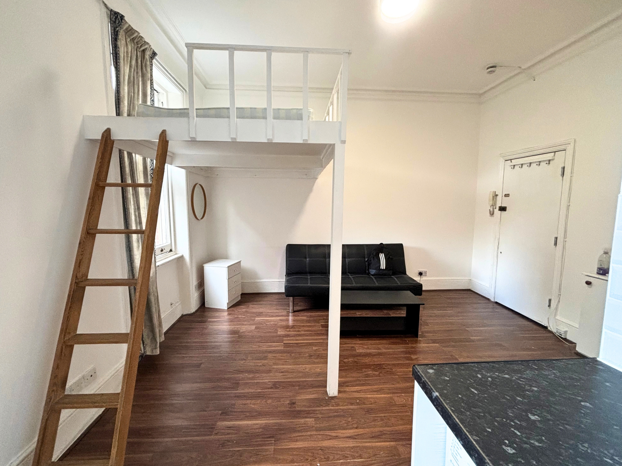 3a, 312, Earls Court Road, London photo 5