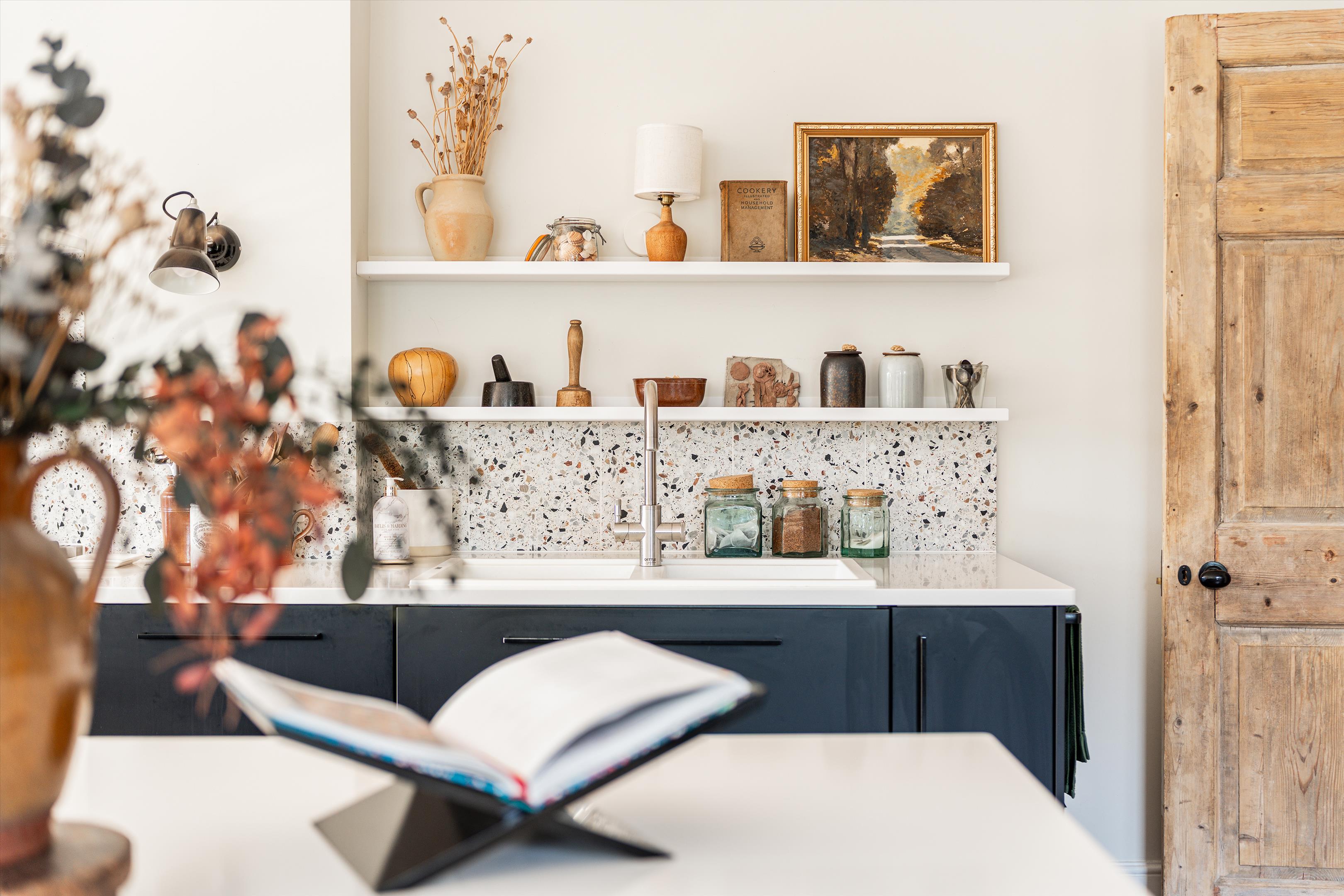 5 bedroom detached house for sale 0