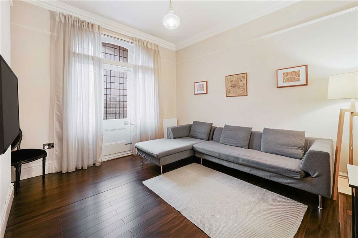 3 bedroom flat for sale 0