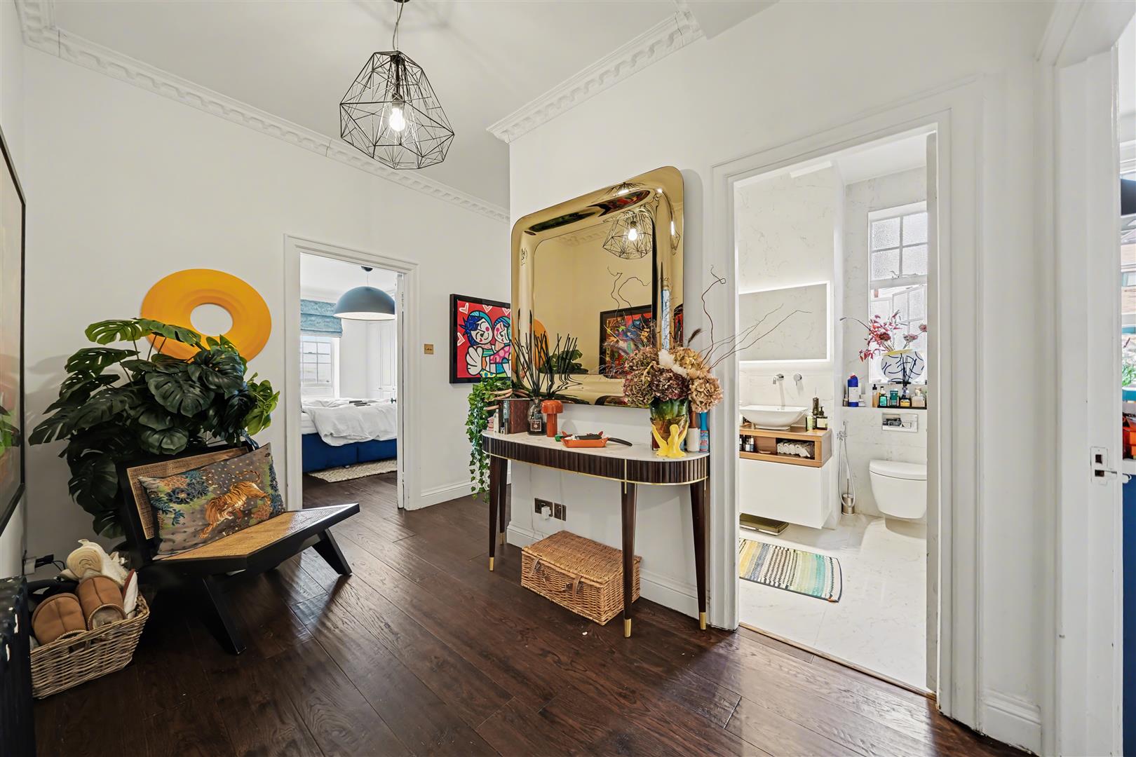 2 bedroom flat for sale 0