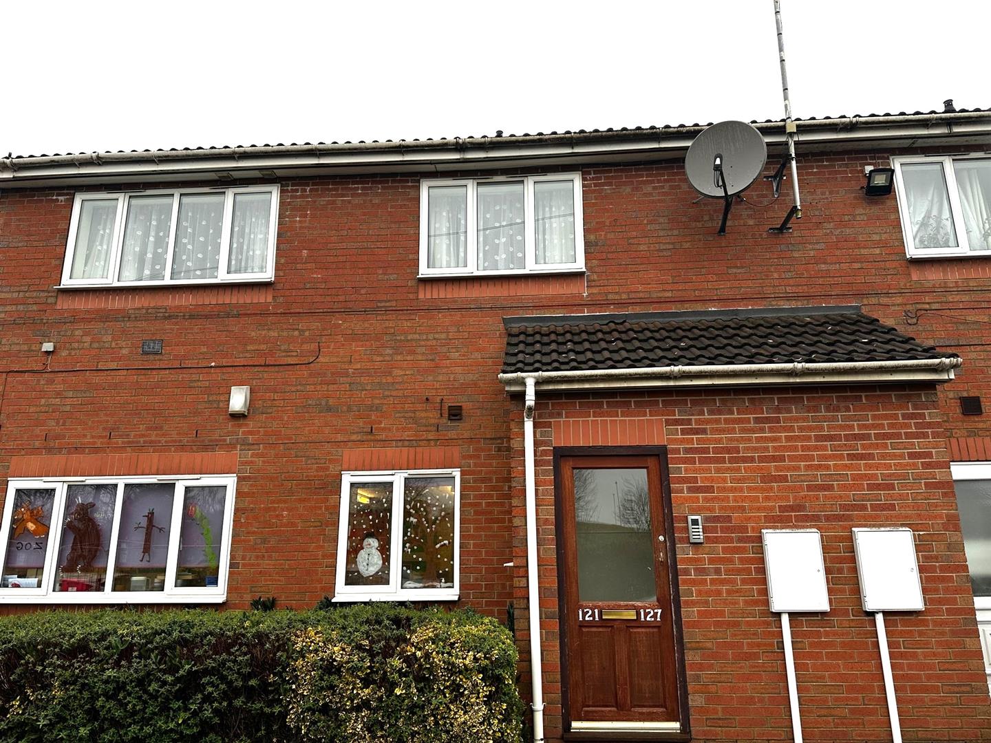127, Silverstone Crescent, Stoke-On-Trent photo 3