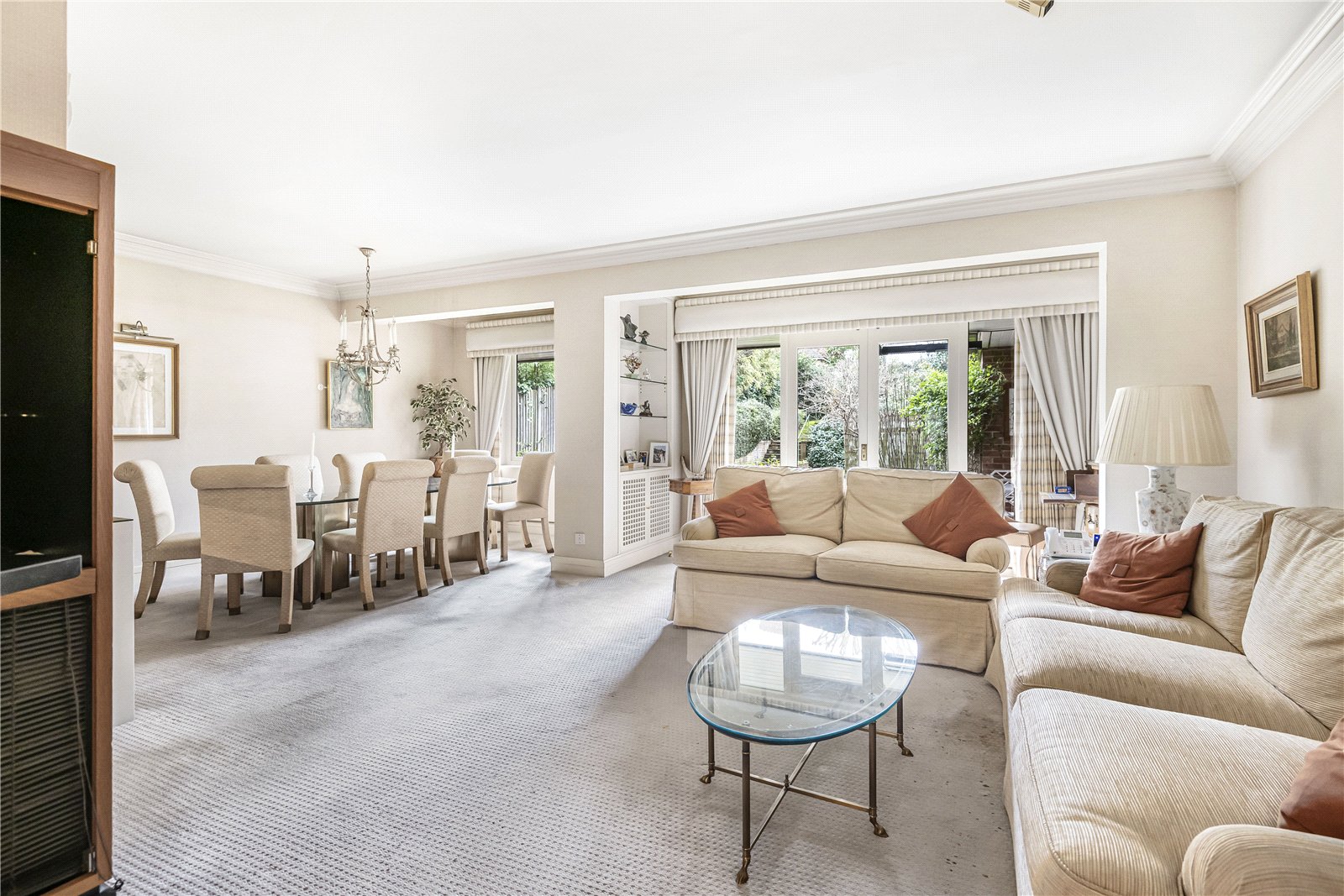 3 bedroom flat for sale 0