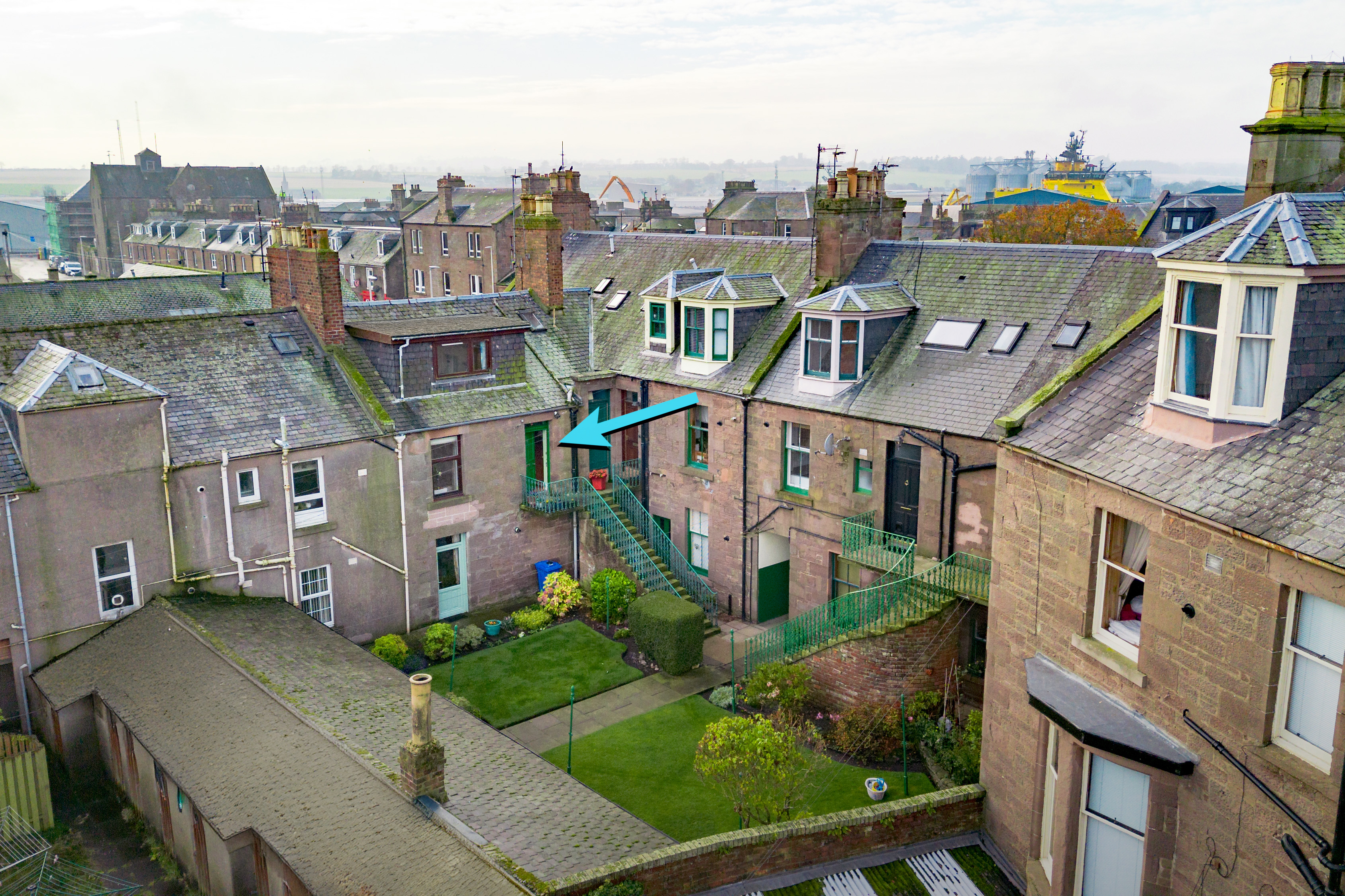 3-bed flat on 9e, Melville Gardens, Montrose, £100,000