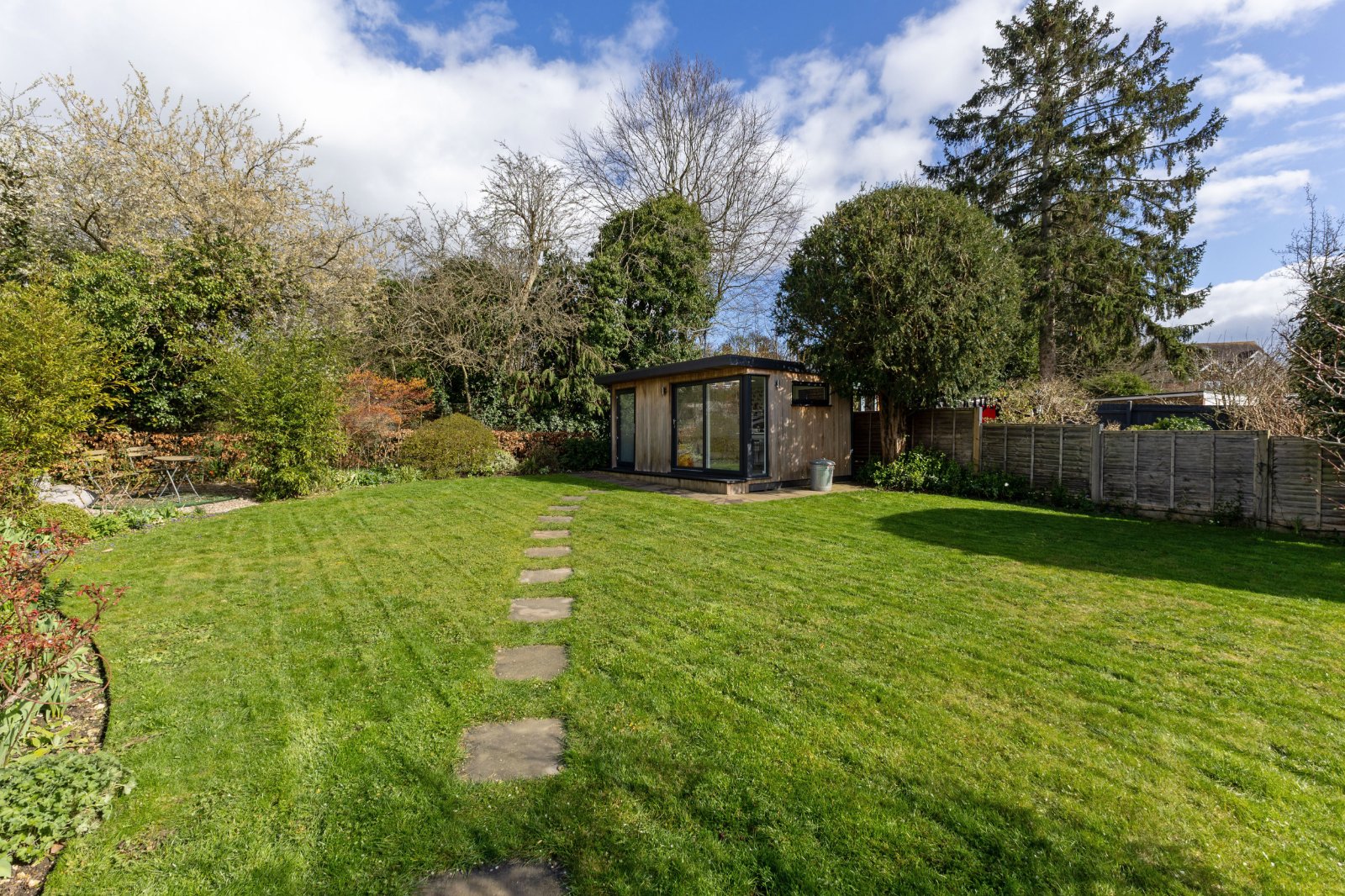 16, Wordsworth Road, Hertfordshire photo 4