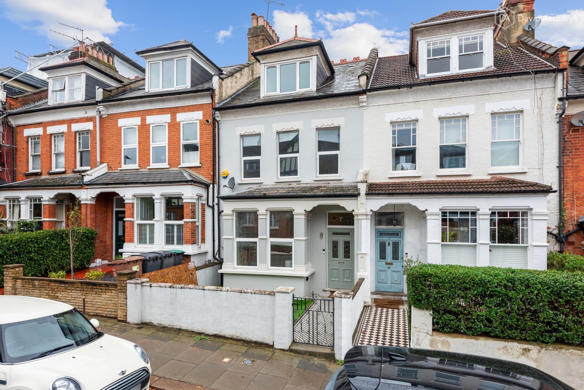 4 bedroom detached house for sale in London