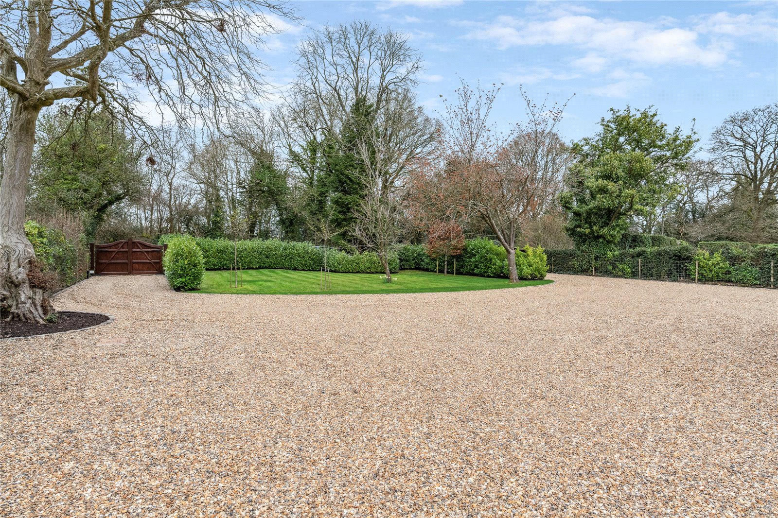 Photos of Weedon Hill, Hyde Heath, Amersham, Buckinghamshire HP6 67020167 PrimeLocation