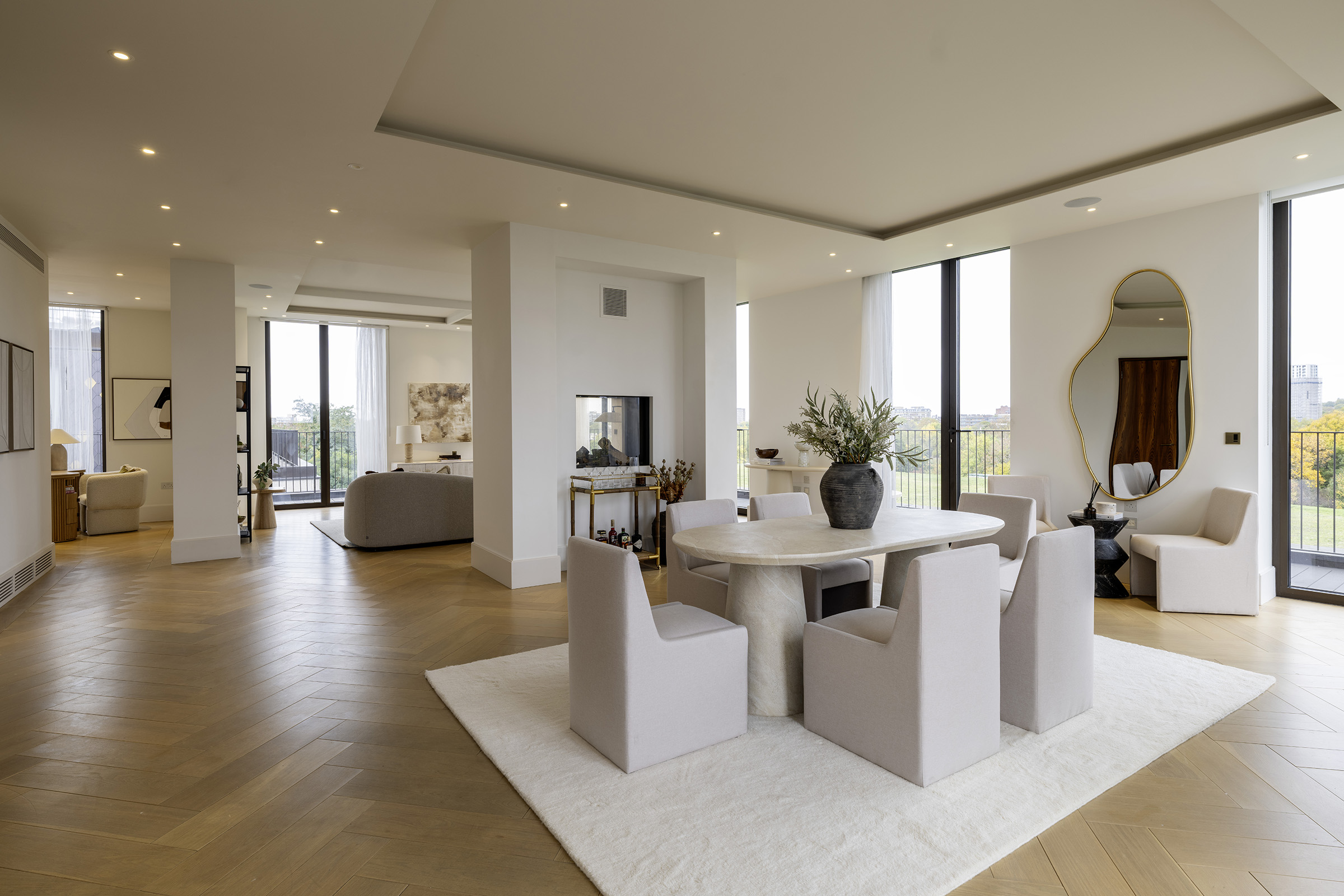 5 bedroom flat for sale 0