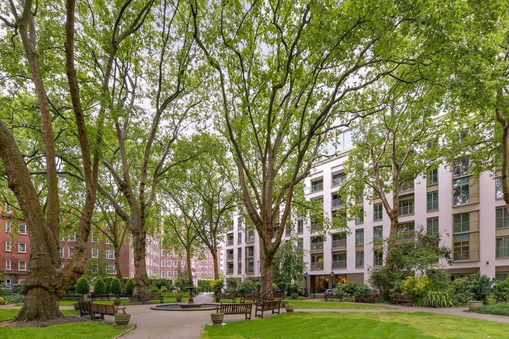 4 bedroom flat for sale 0