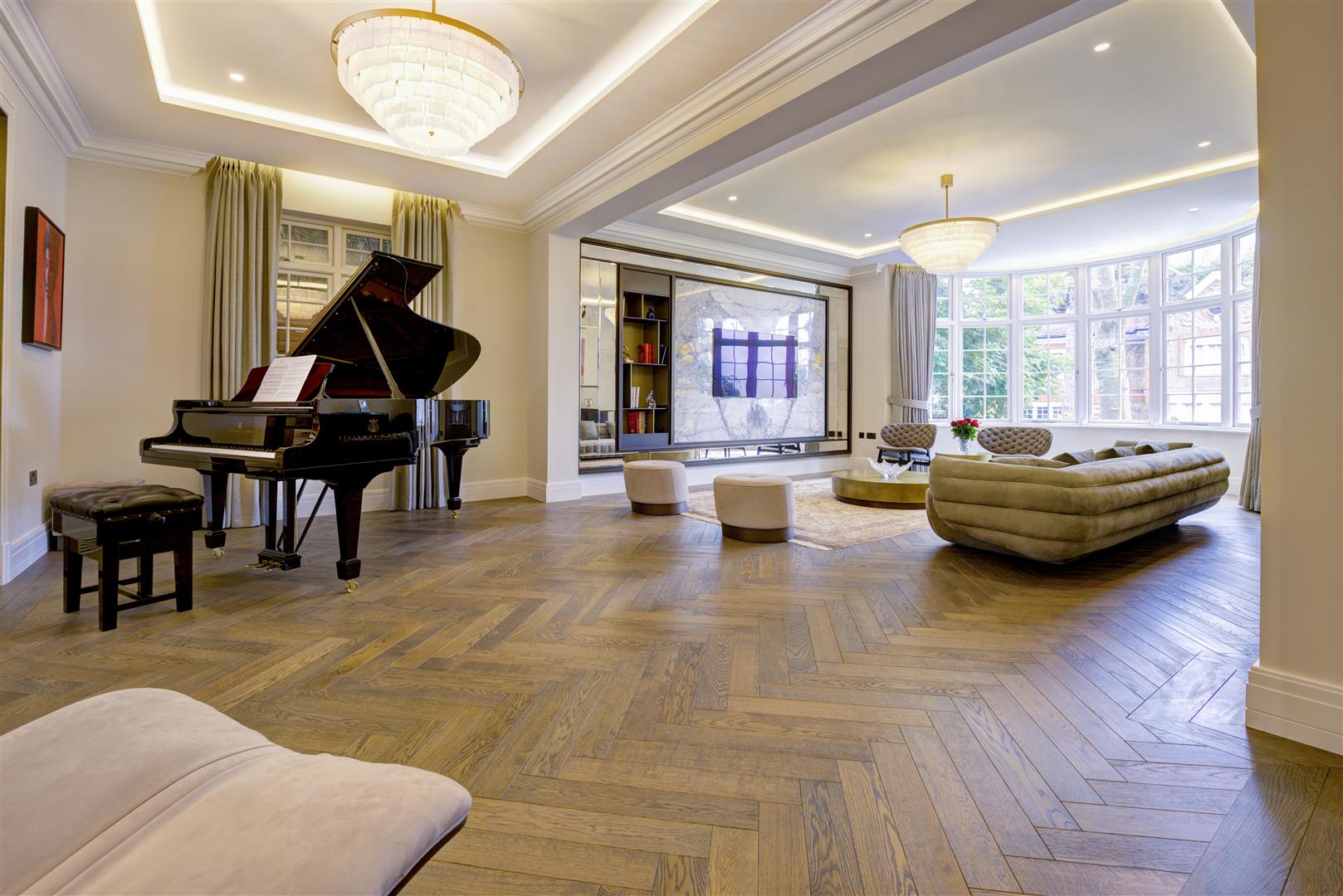4 bedroom flat for sale 0
