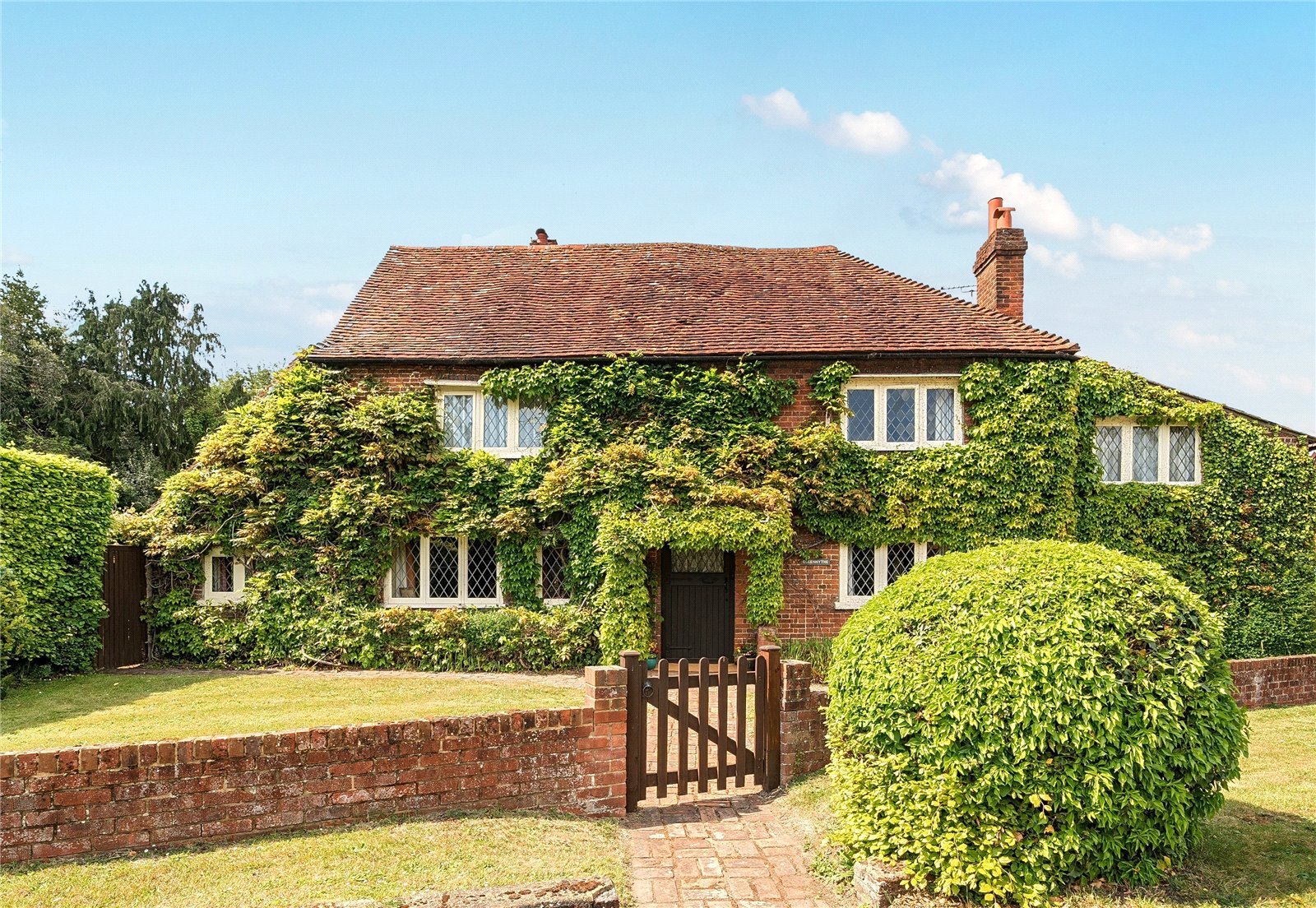 5-bed detached on Queenhythe,, Jacobs Well Road, Guildford, £1,100,000