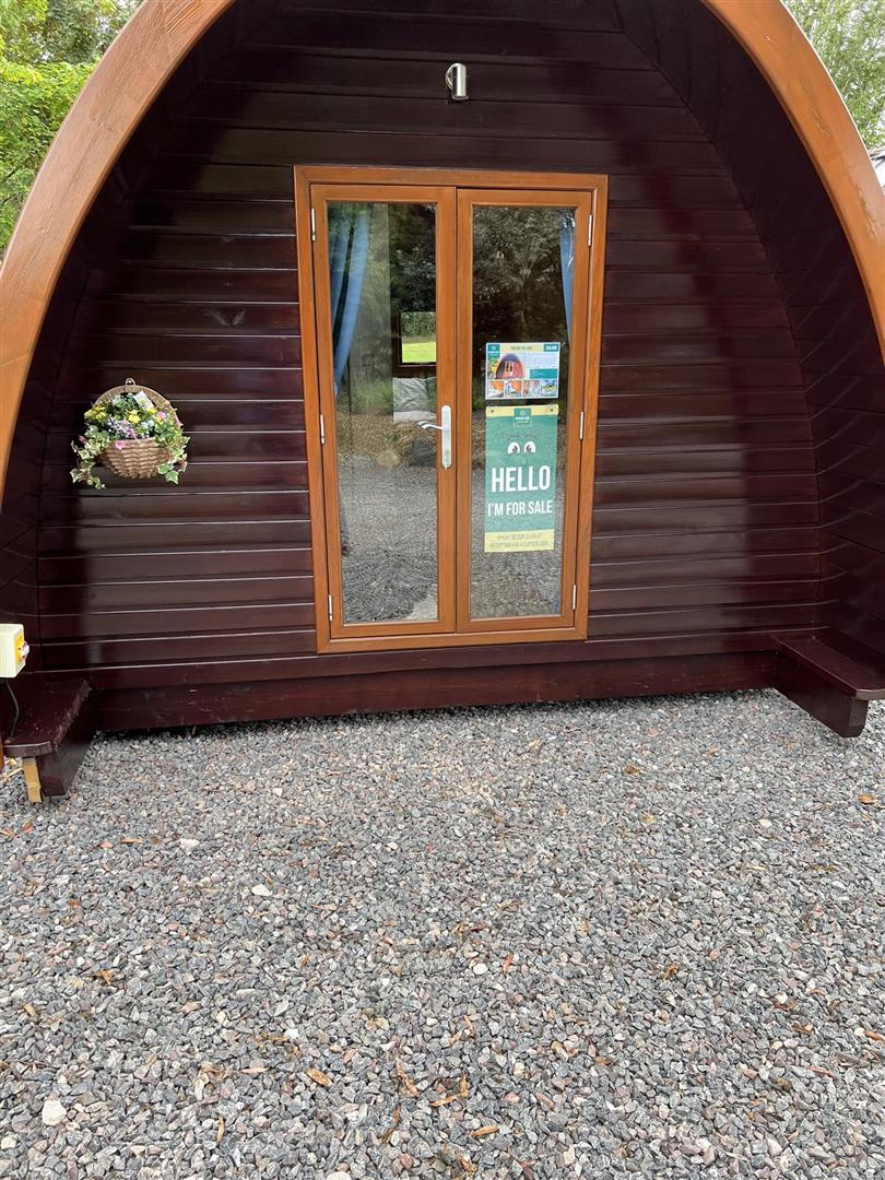 1 bed hotel for sale
