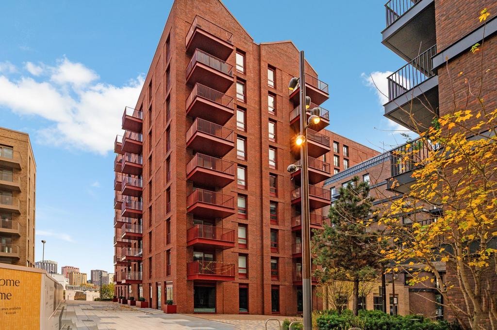 Iris House , Hemlock Street, London photo 3