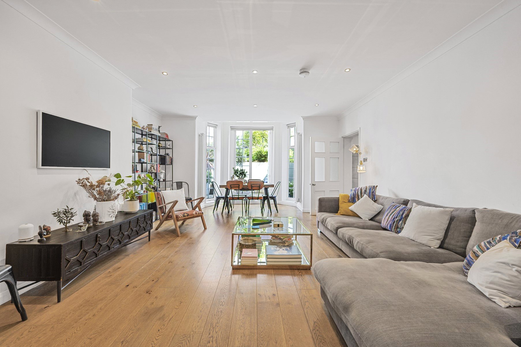 2 bedroom flat for sale 0