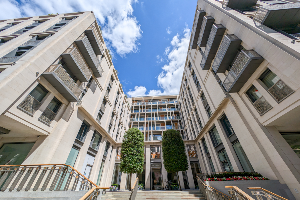 132, Milford House, 190 Strand, London photo 2
