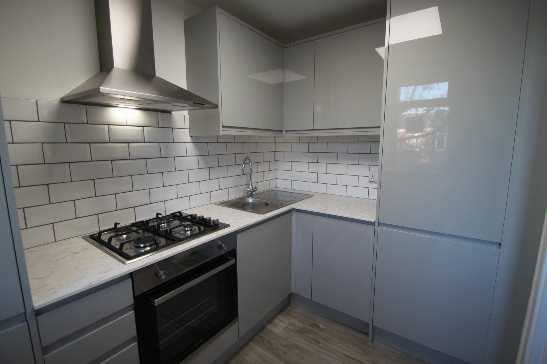 29 Scott Court 50, Silverthorne Road, London photo 5