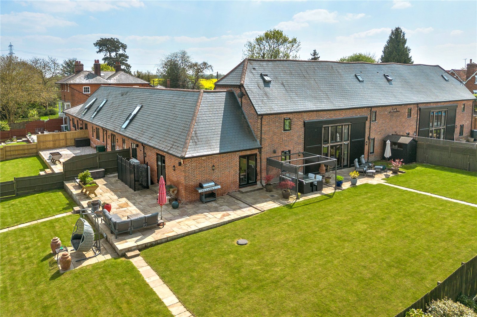 4 bedroom detached house for sale 0